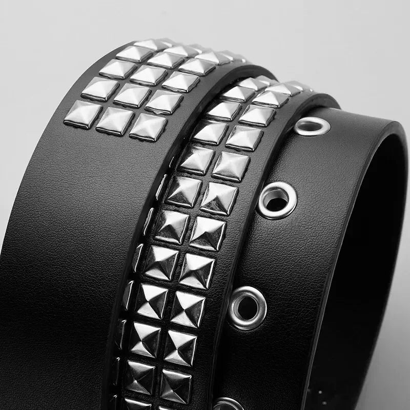Ceinture à Rivets Noire – Style Punk Métal